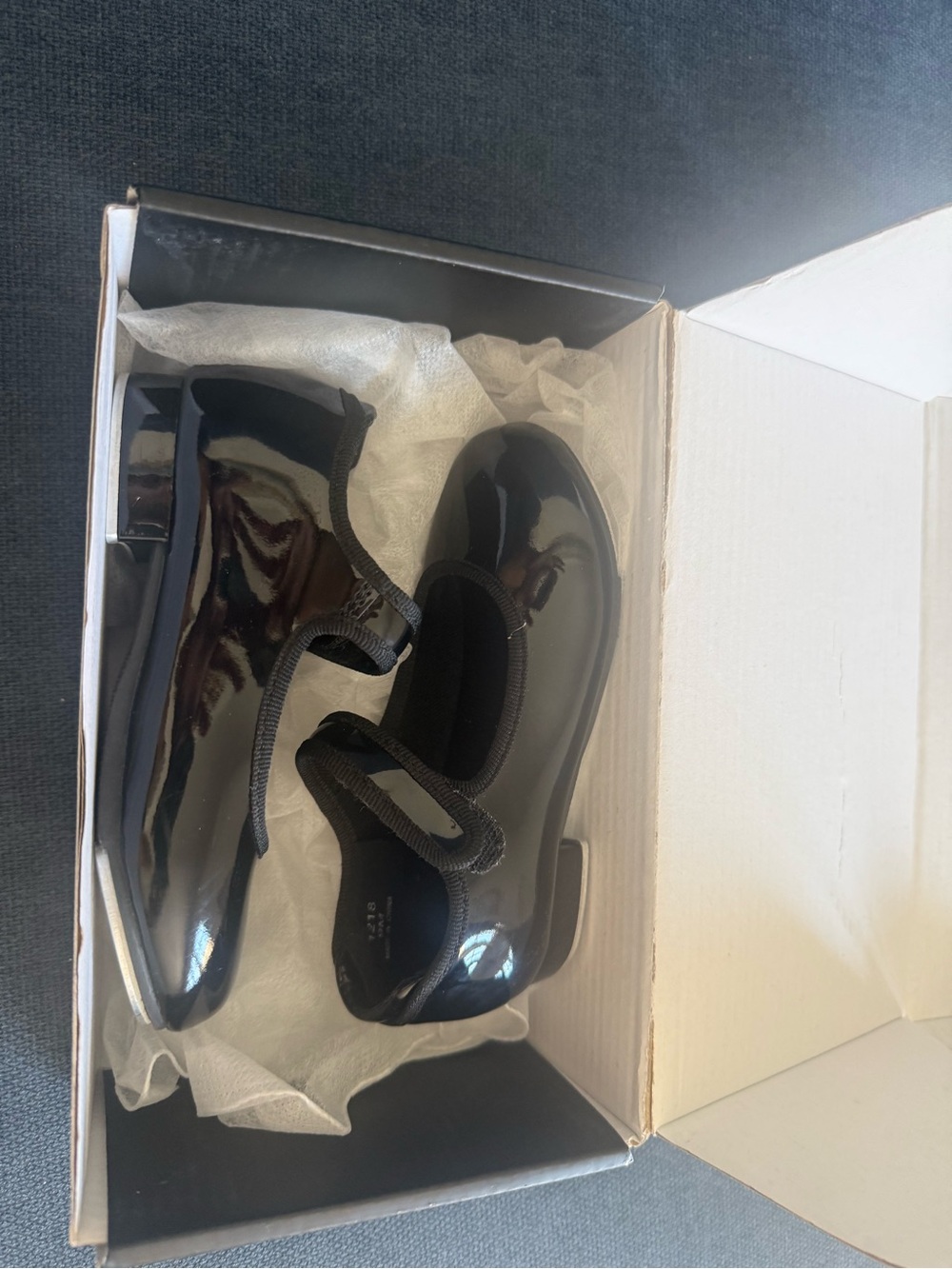 Danznmotion Girls' Black Patent Mary Jane Tap Shoes - Picture 13 of 13